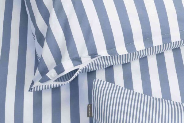 Blau-weiß gestreifte SCHIESSER Bettwäsche